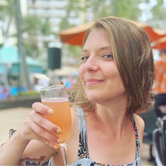 Mae D - Picture 4 of 6